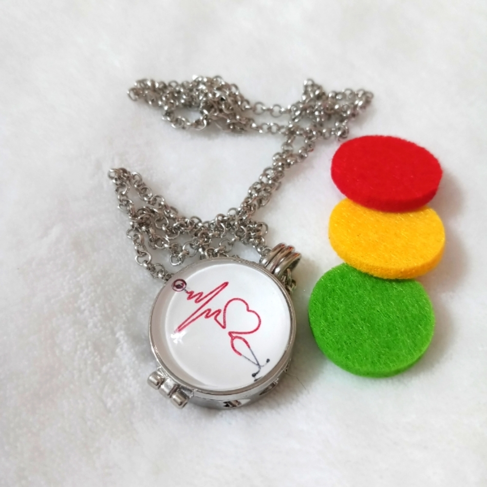 Aromatherapy necklace pendant